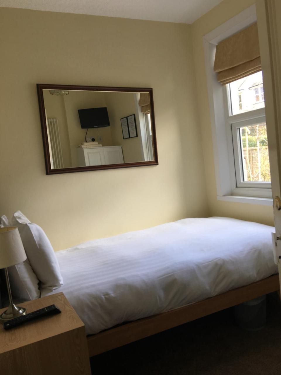 Lincoln Guest House Keswick  Bagian luar foto